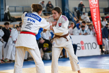 slany-ligau18-badin-9383