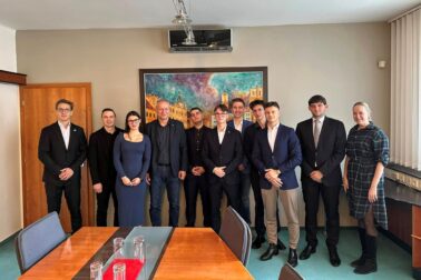 mladeznicky parlament1