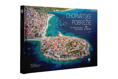 Obálka knihy - Chorvátske pobrežie z neba