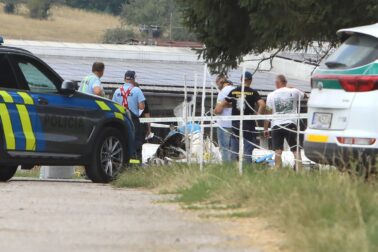 lietadlo-ocova-policia--pad-lietadla