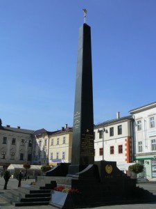 banska-bystrica-red-army-monument