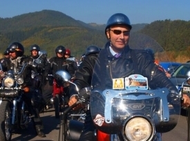figel-na-motorke