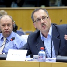 Šéf SaS Sulík sa v europarlamente nudil, Maňka mu poslal rozpočet EÚ