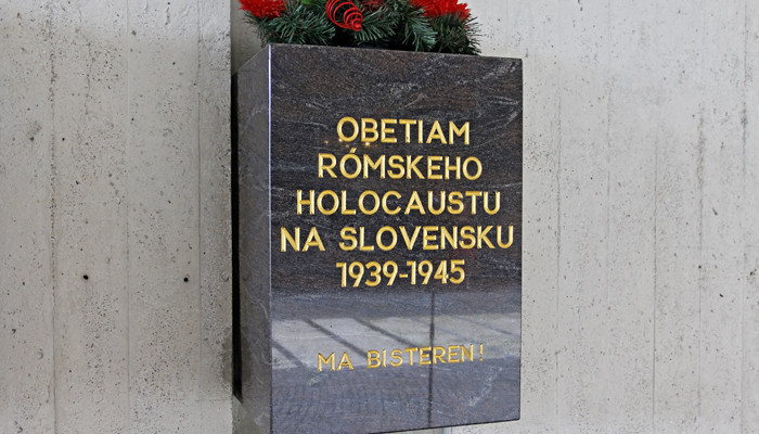 Rómsky holocaust (1)