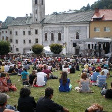Kremnické gagy 2014: Nominácia Kotlebových voličov na cenu Trafená hus