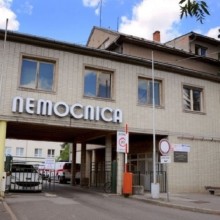 Kotleba žaluje zvolenskú nemocnicu aj s pokutou, tá chce nižší nájom