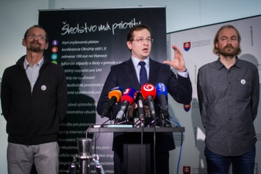 minister a isu