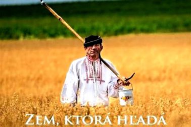 zem ktora hlada svoje nebo