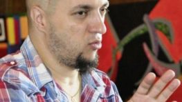 Bývalý kuchár Ján Suchý vystavuje svoje obrazy v bystrickej knižnici
