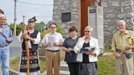 FOTO: Pietny akt pri Štefánikovej buste v Sásovej