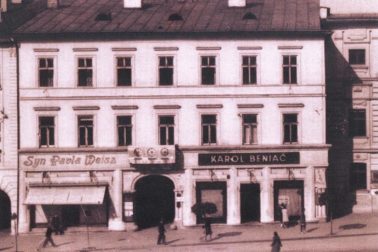 Podnikový obchod na námestí v Banskej Bystrici