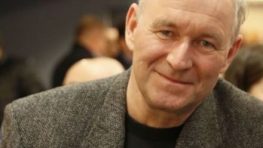 Róbert Bezák bude stredoškolský učiteľ, katolícka cirkev s ním už  nepočíta