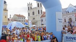 FOTO: Minimaratón prilákal množstvo detí s rodičmi, v nedeľu sa beží maratón