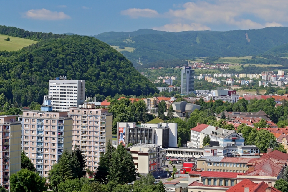 Urpin Vrch Urpín ukrýva vo svojich útrobách aj dve jaskyne