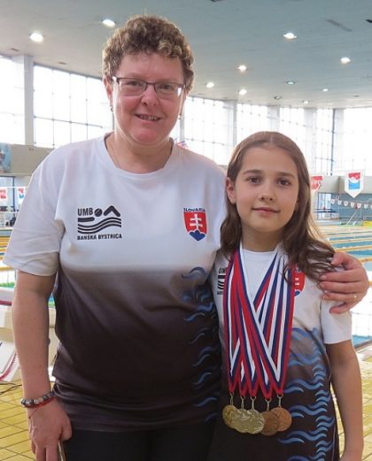Ema Malíková a trénerka Poančoková