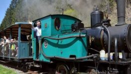 Čiernohronská železnička po zime opäť premáva