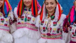 Jarmočný program predznamenávajú horehronské kroje na Radnici