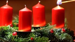 Začína advent, zapaľujeme prvú sviečku…