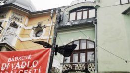 V Bábkovom divadle hrajú posledné predstavenia pre dospelých v sezóne