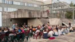 Kino v bazéne sa otvára 20. júna, tento rok prinesie filmy o práci