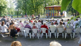 Mestský park: Nedeľný promenádny koncert v štýle Veľkého Gatsbyho