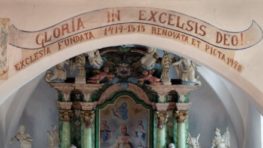 Hlasujme za záchranu vzácnych fresiek v stredovekom kostole sv. Žofie v Dúbravici