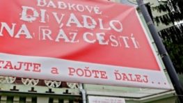 V júni sa v Bábkovom divadle na Rázcestí bude hrať naživo aj vysielať online