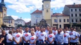 FOTO: Pelletón so zberom podpisov pre HLAS – sociálnu demokraciu odštartoval v Bystrici
