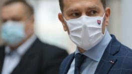 Od 1. októbra platia prísne opatrenia bez hromadných podujatí, vláda v stredu vyhlási núdzový stav
