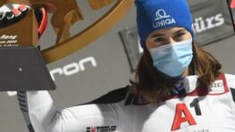Víťazný hetrik Petry Vlhovej, triumf tentoraz v paralelnom slalome v Rakúsku