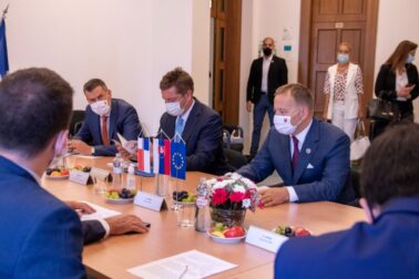 minister dopravy a Sme rodina