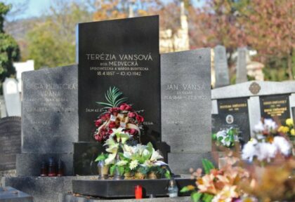 Hrob Terézie Vansovej