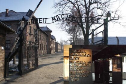 Expozícia Múzea SNP v Auschwitz Birkenau