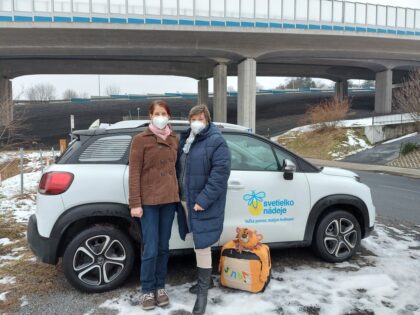 Zľava lekárka Anna Svitková a zdravotná sestra Jolana Snopková