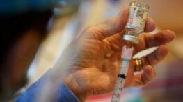 Od 19. januára bude platiť nový režim OP plus, WHO aj EMA prehodnocujú opakované očkovanie