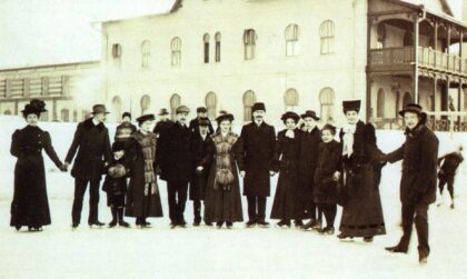 Rodinná fotografia Houdekovcov, Makovických a Burianovcov
