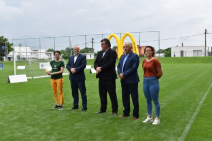 Zľava Lucia Poláčeková, Ivan Husár, Dušan Badinský, Ján Greguš a Mária Korenčiová