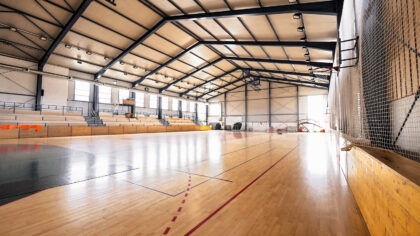 Badín . Basketball Hall