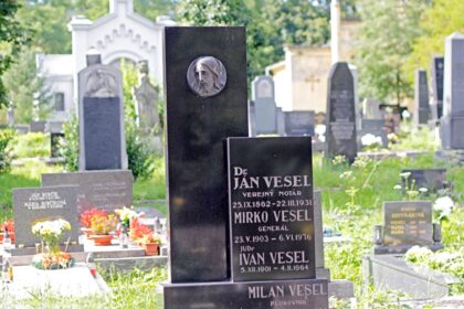 Hrob Veselovcov v Banskej Bystrici