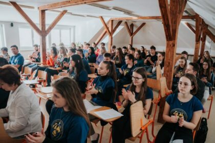 Študenti gymnázia