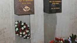 O rómskom holokauste na základných školách aj s rómskou kultúrou