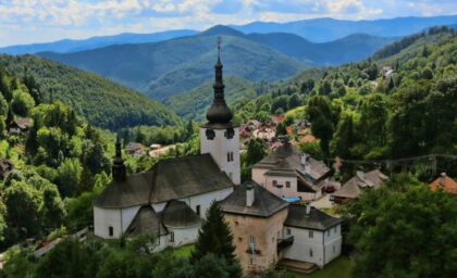 Kostol Premenenia Pána v Španej Doline