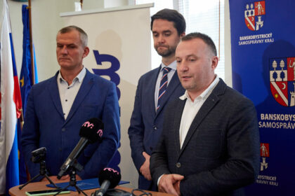 Miloš Farkaš vpravo