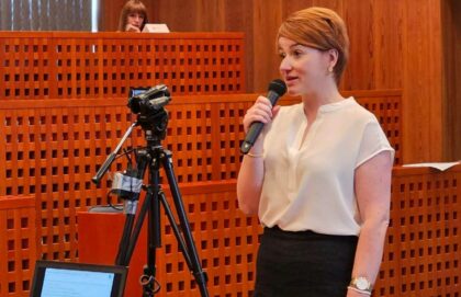 Riaditeľka Miriam Lapuníková