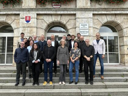 Členovia hodnotiacej komisie medzinárodného urbanisticko-architektonicko-krajinárskeho súťažného dialógu