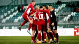 Bystričania jasne vyhrali v Skalici i napriek vylúčeniu Rymarenka + HLASY