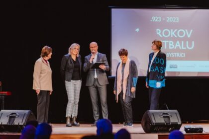 Zľava Emília Oklepková, Eva Antalecová, Adam Lehocký, Ľudmila Pěčová a Zuzana Matejčíková