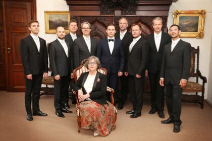 Danubius Octet Singers a Božidara Turzonovová