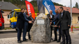 Medzi Banskou Bystricou a Slovenskou Ľupčou položili základný kameň trojkilometrového úseku rýchlostnej komunikácie R1