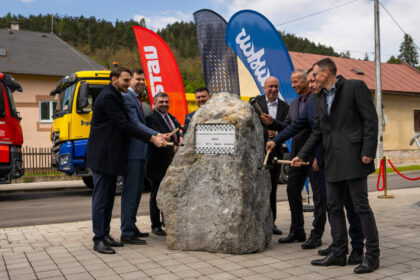 Základný kameň výstavby trojkilometrového úseku R1 BB-Slovenská Ľupča